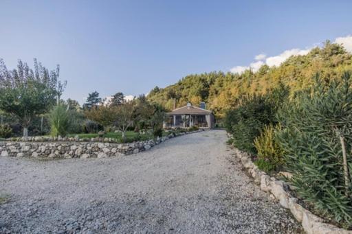 Flower Garden House *